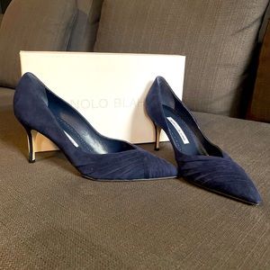 Manolo Blahnik Navy Suede Pump